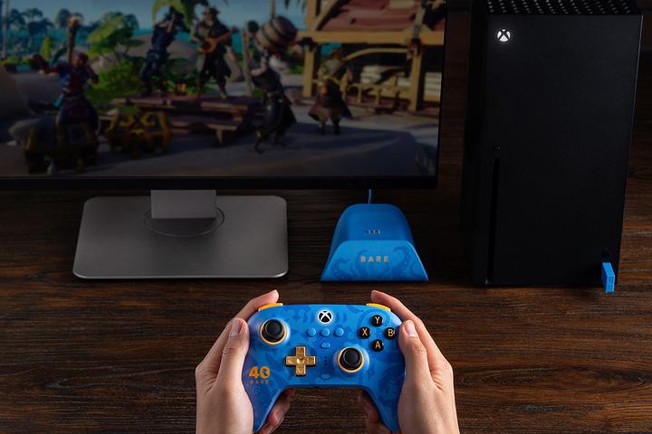 Image du produit 8bitdo Ultimate 3-Mode Xbox Controller RARE Edition (Xbox Series X)