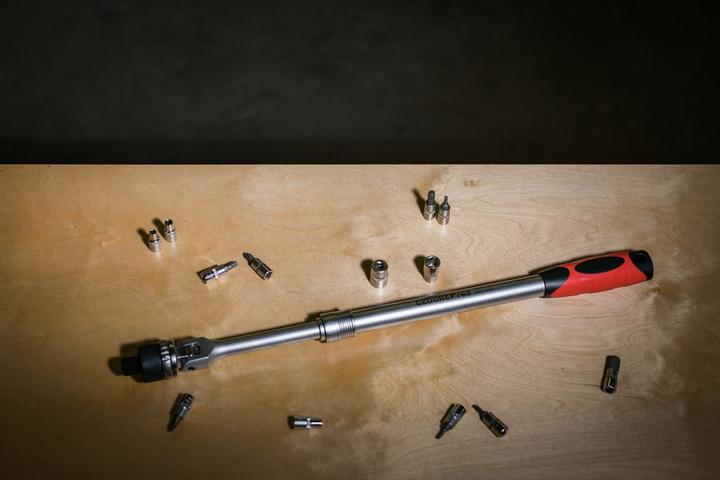 Actual product image Gedore Red red R60110009 2K-joint telescopic ratchet 1/2 430-580 mm (1/2")