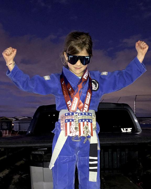 Actual product image Pit Viper The Hail Sagan XS (Black, Blue)