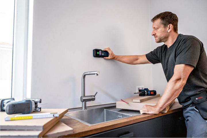 Produktbild Bosch Professional Ortungsgerät GMS 120-27 mit Tasche 2 x 1,5 V LR6-Batterie (AA)