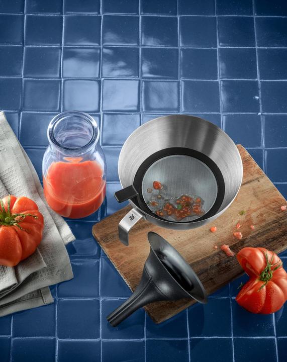 Produktbild WMF 3in1 Edelstahl Trichter 18cm abnehmbarer Reduziertrichter & Sieb Gourmet