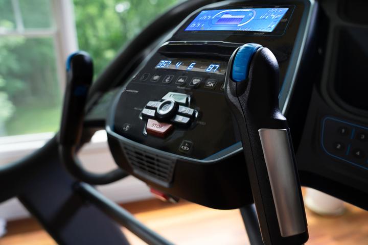 Actual product image Horizon Fitness 7.0AT