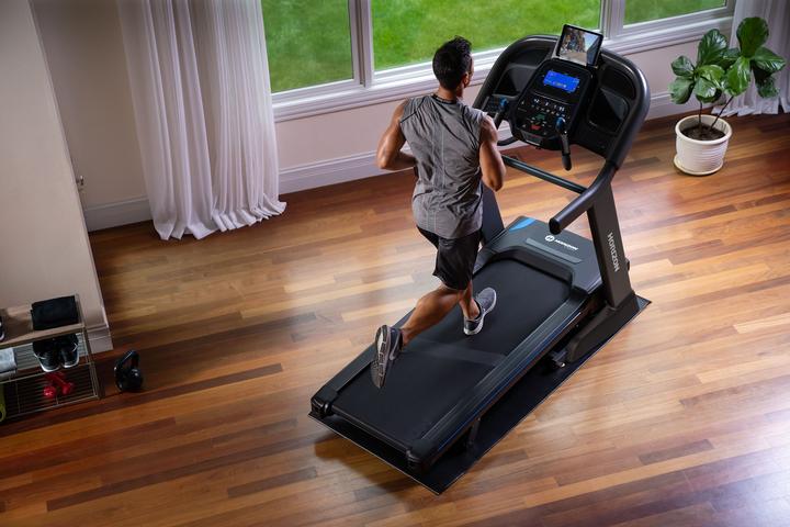 Actual product image Horizon Fitness 7.0AT