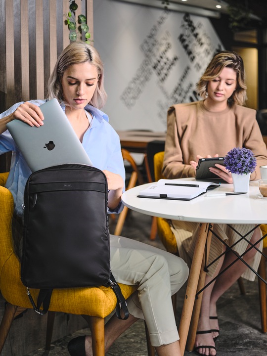 Actual product image Targus Newport Ultra Slim (12 l)