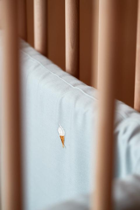 Actual product image Filibabba Bed Bumper – Embroidered Cool Summer Design – Pearl Blue (30 cm, 340 cm)