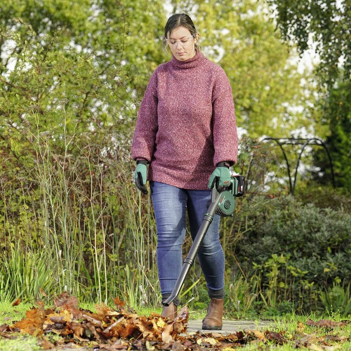 Produktbild Bosch Home & Garden UniversalLeafBlower 18V-130 (Akkubetrieb, Laubbläser)