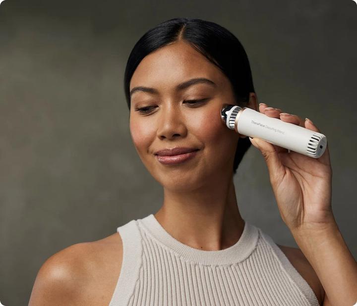 Produktbild Therabody Theraface Depuffing Wand