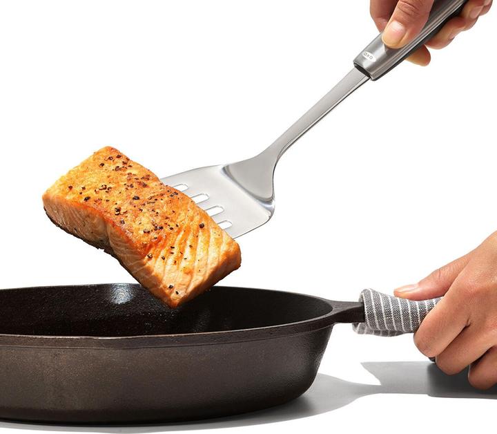 Actual product image OXO Steel turner