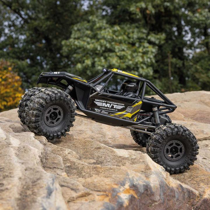 Immagine prodotto Axial UTB10 Capra 1.9 1/10 4WS 4X4 RTR Brushed Rock Crawler, gelb (RTR pronto all'uso)