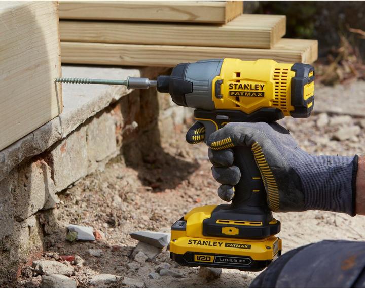 Immagine prodotto Stanley ST IMPACT Driver 18V - V20 165Nm 2x2.0Ah BOX SFMCF800C2