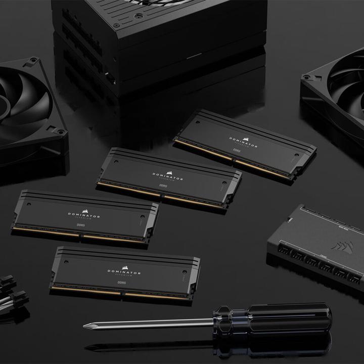 Produktbild Corsair DDR5, 7000MT/s 96GB 2x48GB DIMM, Unbuffered, 40-52-52-114, Std PMIC, XMP 3.0, DOMINATOR TITANIUM Bla (2 x 48GB, 0.00 MHz, DDR5-RAM, DIMM)
