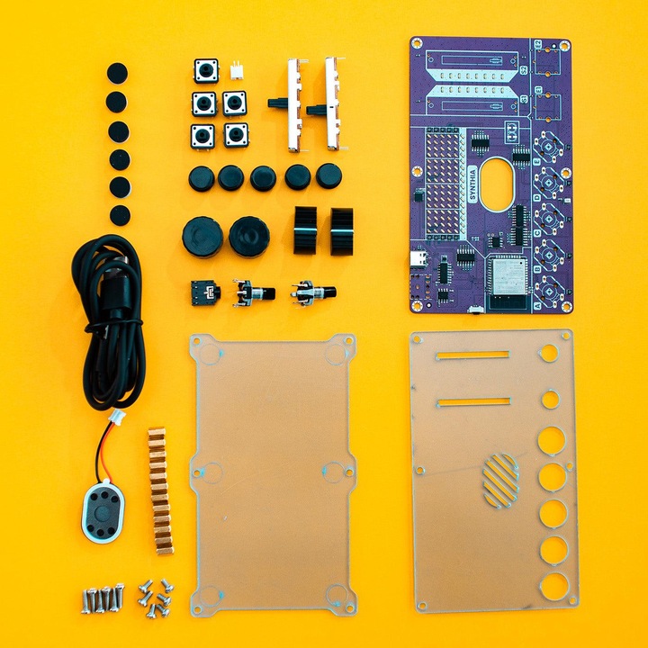Immagine prodotto CircuitMess Synthia - Sintetizzatore - Kit di elettronica