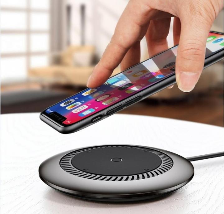 Produktbild Baseus Whirlwind Desktop QI Wireless Charger (10 W)