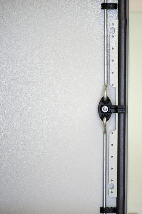 Produktbild Schneider Electric 3 point lock linkage for S3D, H1000mm