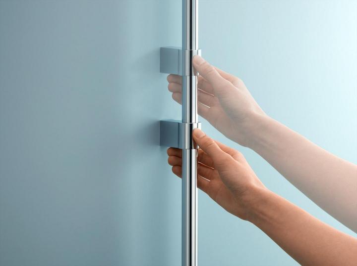 Produktbild Grohe Vitalio Comfort 110 QuickFix Brausestangenset, Länge 600mm, variable Bohrlöcher, kleben oder bohren