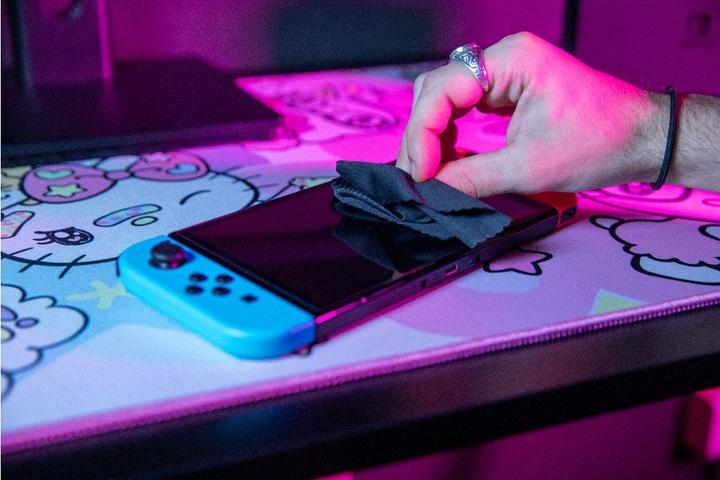 Actual product image Konix Hello Kitty Starter Kit (Switch, Switch OLED)