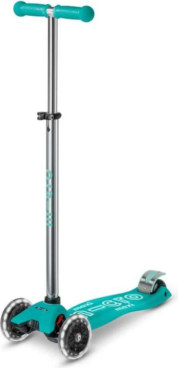 Actual product image Micro Scooter Maxi Deluxe Glow LED Plus Jelly Green