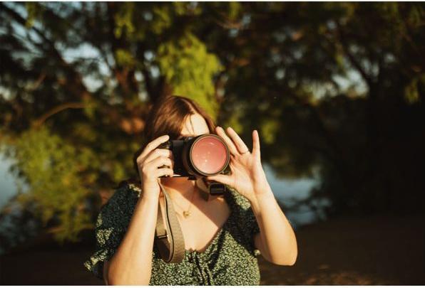 Produktbild Moment 77mm Cinebloom Variable ND Filter - (2-5 Stop) 20 (77 mm, Black Mist Filter)