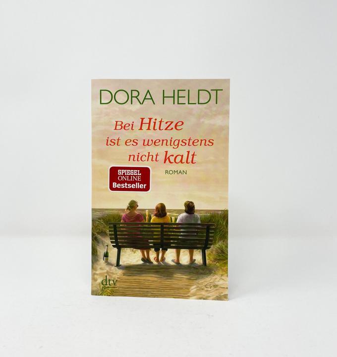 Actual product image At least it's not cold when it's hot (German, Dora Heldt, 2016)