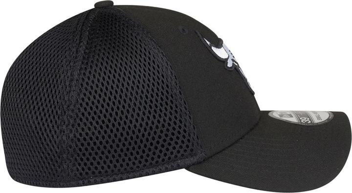 Produktbild New Era 39Thirty Stretch Mesh Cap - Chicago Bulls - S/M (S/M)
