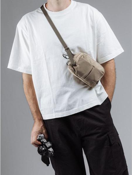 Actual product image Moment Take Sling 1.5L Desert (1.50 l)