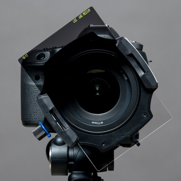 Immagine prodotto Lee Filters LEE 100 Holder Portafiltri per il sistema 100 (100 mm, Adattatori per filtri)