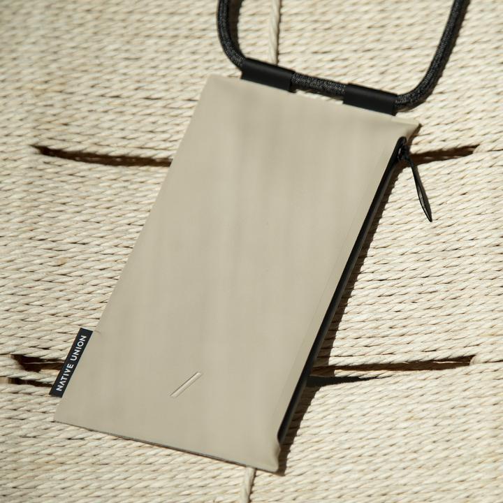 Actual product image Native Union Sling Tech Pouch (Apple iPhone 12, Apple iPhone 12 mini, Apple iPhone 12 Pro, Apple iPhone 12 Pro Max, Apple iPhone 13, Apple iPhone 13 mini, Apple iPhone 13 Pro, Apple iPhone 13 Pro Max)