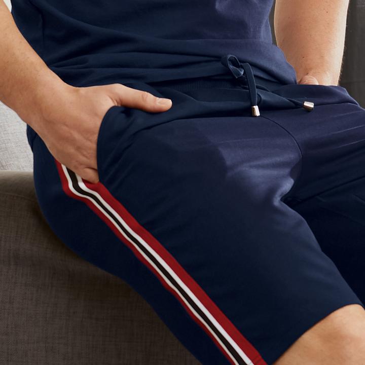 Actual product image Erwin Müller Men's stretch pants, short (48)