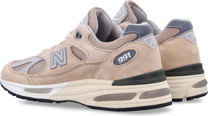 Image du produit New Balance "Elevated Essentials Made in UK991V2" Sneakers (43)