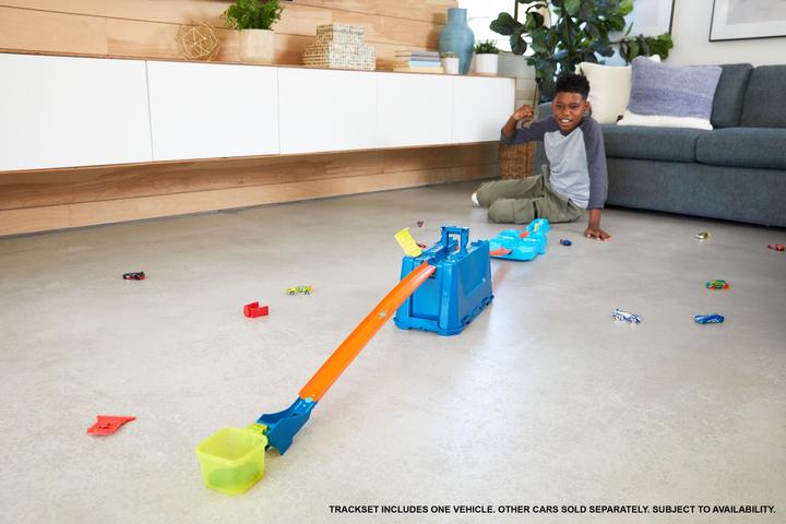 Actual product image Hot Wheels Track Builder Unlimited Stunt Crash Box