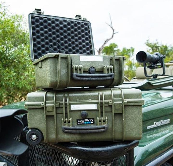 Actual product image Explorer Cases 3317HL Case green with foam (Photo case, 13.10 l)