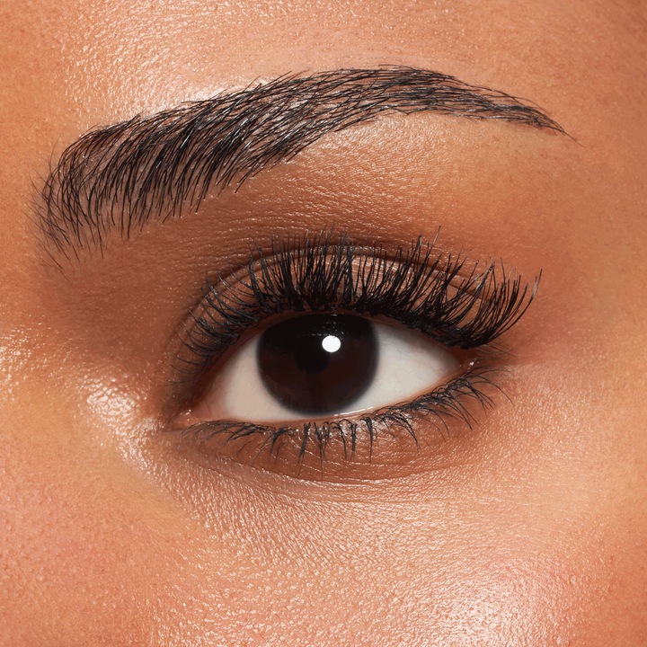 Actual product image essence Lashes To Impress 07 (Artificial eyelashes)