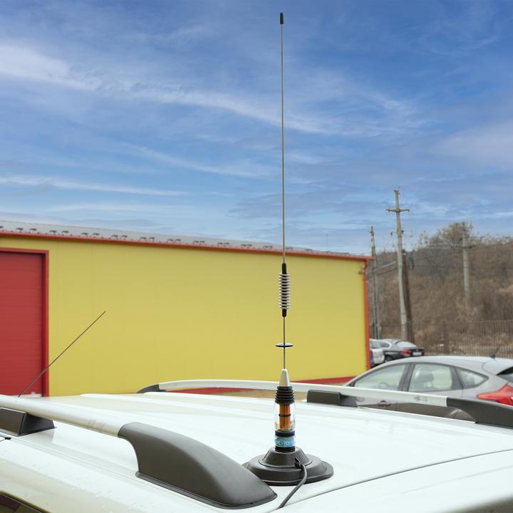Immagine prodotto PNI Pacchetto radio CB President LINCOLN II + antenna CB ML70, lunghezza 70 cm, 26-30 MHz, 200 W (0.00 km)