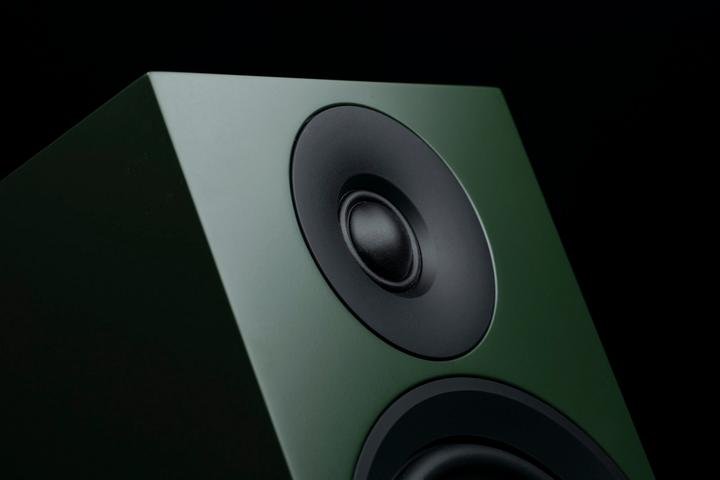 Produktbild Pro-Ject Speaker Box 5 E Carbon (1 Stk.)