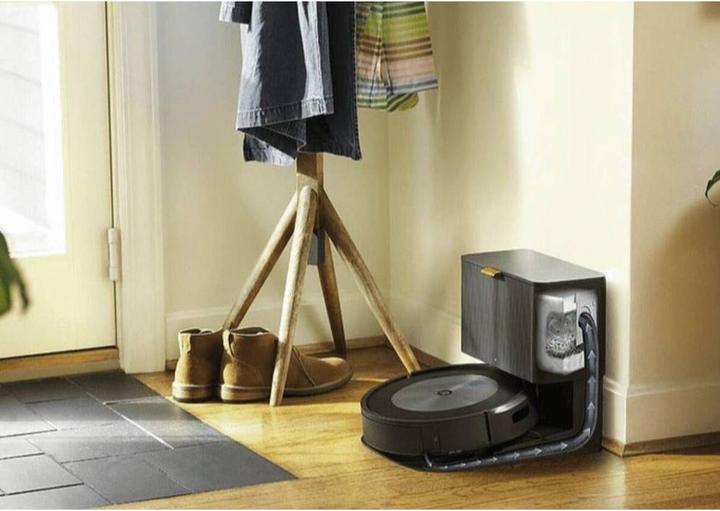 Produktbild iRobot Roomba j7+