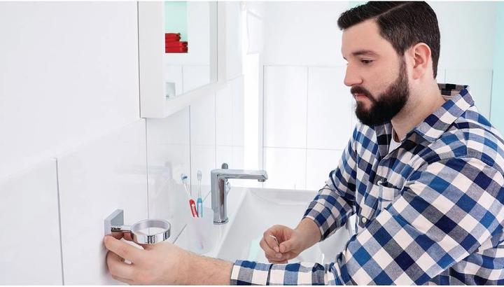 Produktbild tesa EKKRO Zahnputzbecher inkl. Klebelösung ohne Bohren