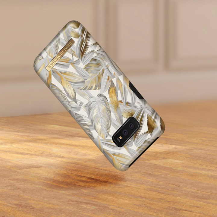 Actual product image iDeal Of Sweden Platinum Leaves (Samsung Galaxy S10e)