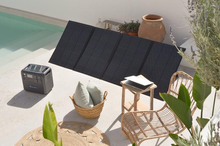 Actual product image Bluetti PV350 (350 W, 13.90 kg)