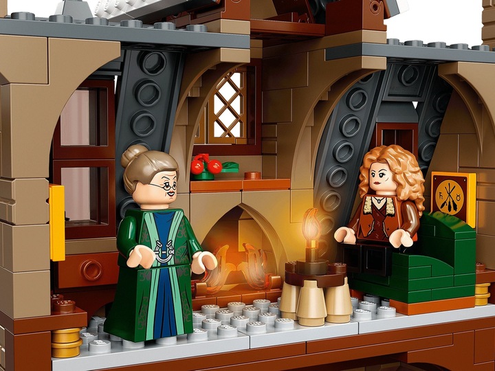 Image du produit LEGO Visite du village de Pré-au-Lard (76388, LEGO Harry Potter)