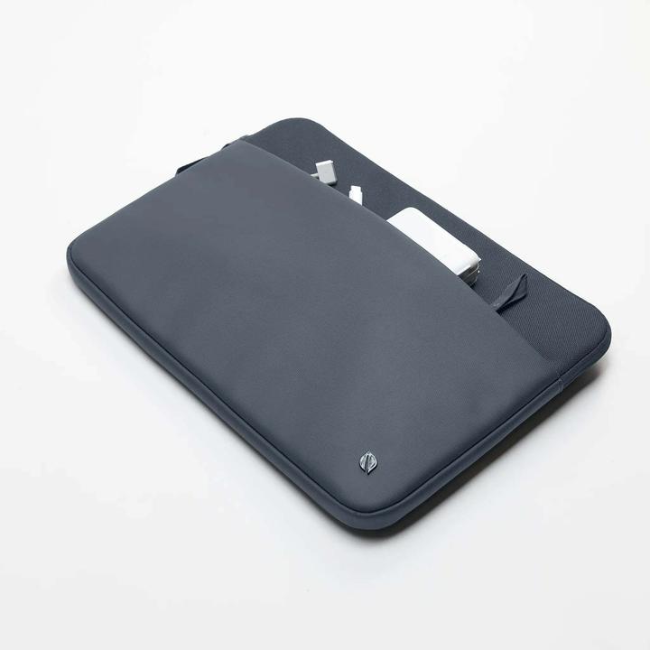 Immagine prodotto Incase Custodia A.R.C. per laptop da 16 pollici - Navy (16", Universale)