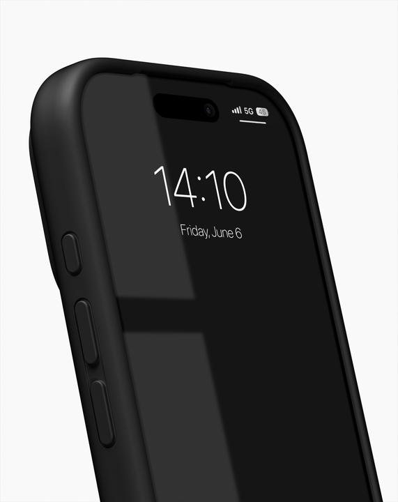 Actual product image iDeal Of Sweden iPhone 17 Pro Silicone Case - Black (Apple iPhone 17 Pro)