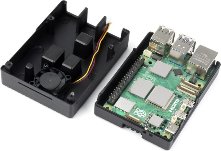 Actual product image WaveShare Raspberry Pi 5 aluminium housing with fan