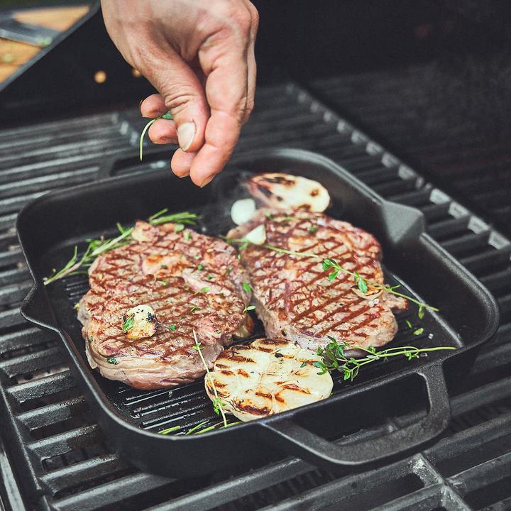 Actual product image Burnhard Cast iron pan 26 cm (Grill pan, Cast iron, 26 x 3 cm)