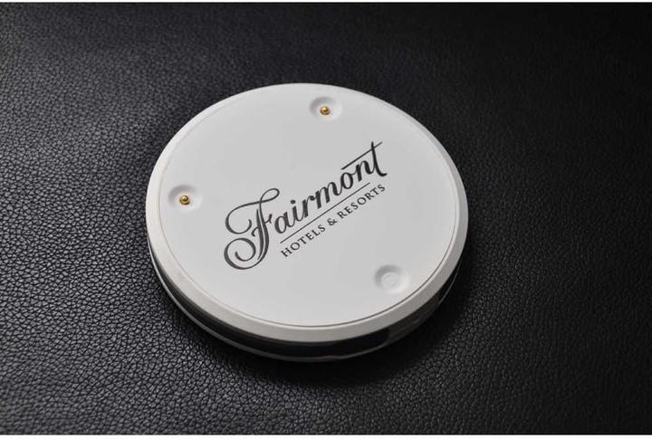 Immagine prodotto MiniBatt Mini Batteria Multi-Banca Wireless, 5 x 3200 mAh, Ricarica Rapida per iPhone e Android (3200 mAh, 11.52 Wh)