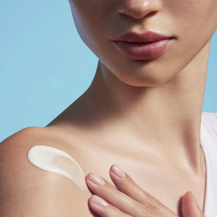 Actual product image Biotherm Waterlover (Suntan lotion, SPF 50, 200 ml)