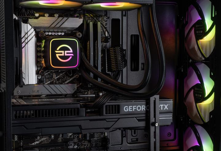 Produktbild PCSpecialist V10 - Core i9 RTX 5080 (2000 GB, 32 GB, Intel Core i9-14900KF, GeForce RTX 5080)