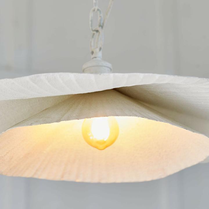 Actual product image Loberon Hängelampe Lunaras antikcreme (E27)