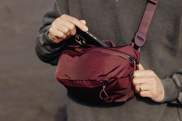 Productafbeelding Peak Design Outdoor-Schlinge 4 l – Eclipse, Tragemöglichkeit (Camera schoudertas, 4 l)