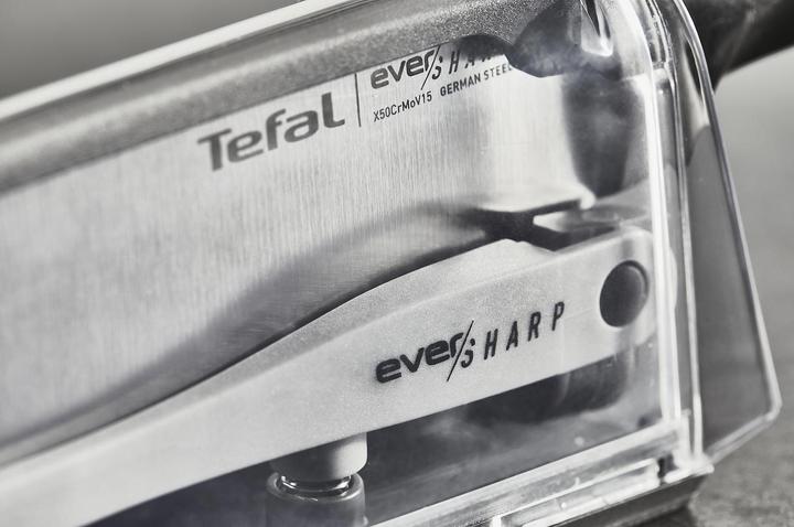Actual product image Tefal Ever Sharp Chef's Knife with Knife Sharpener Case (16.50 cm)