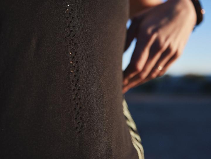 Produktbild Compressport Performance Singlet W (L)